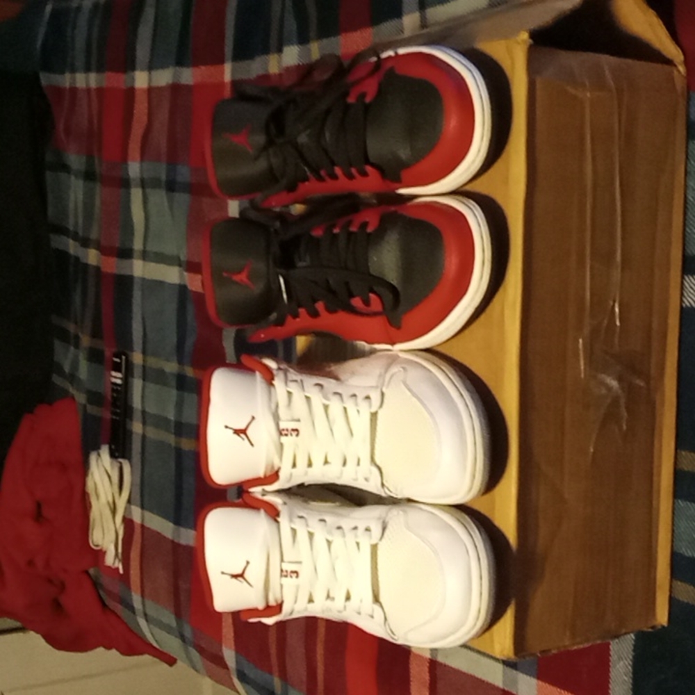 Lot of 2 PAIR of Jordan retro 1 lows
